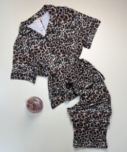 Pyjama boutonnée haut demi manche -H- " Léopard "
