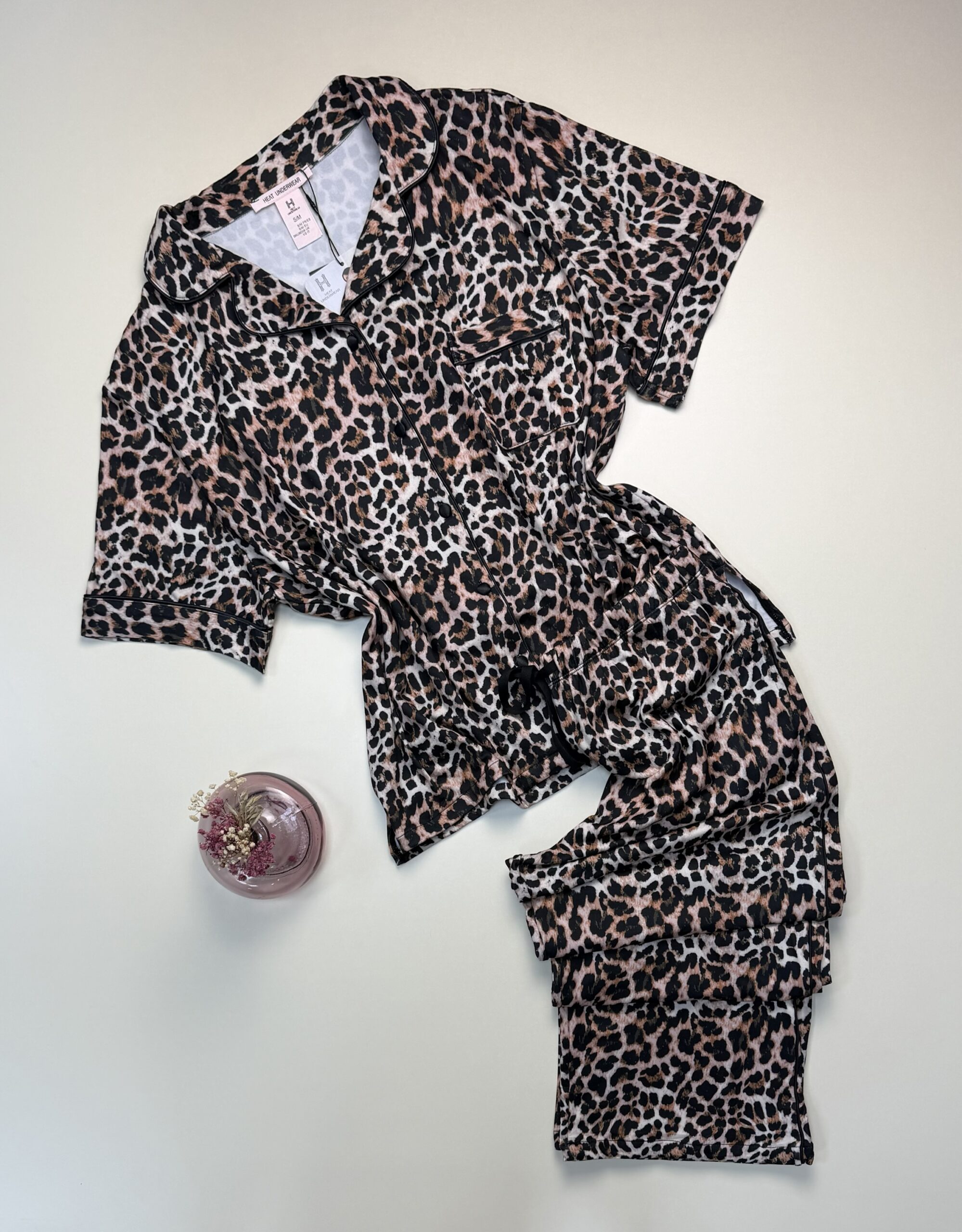 Pyjama boutonnée haut demi manche -H- " Léopard "