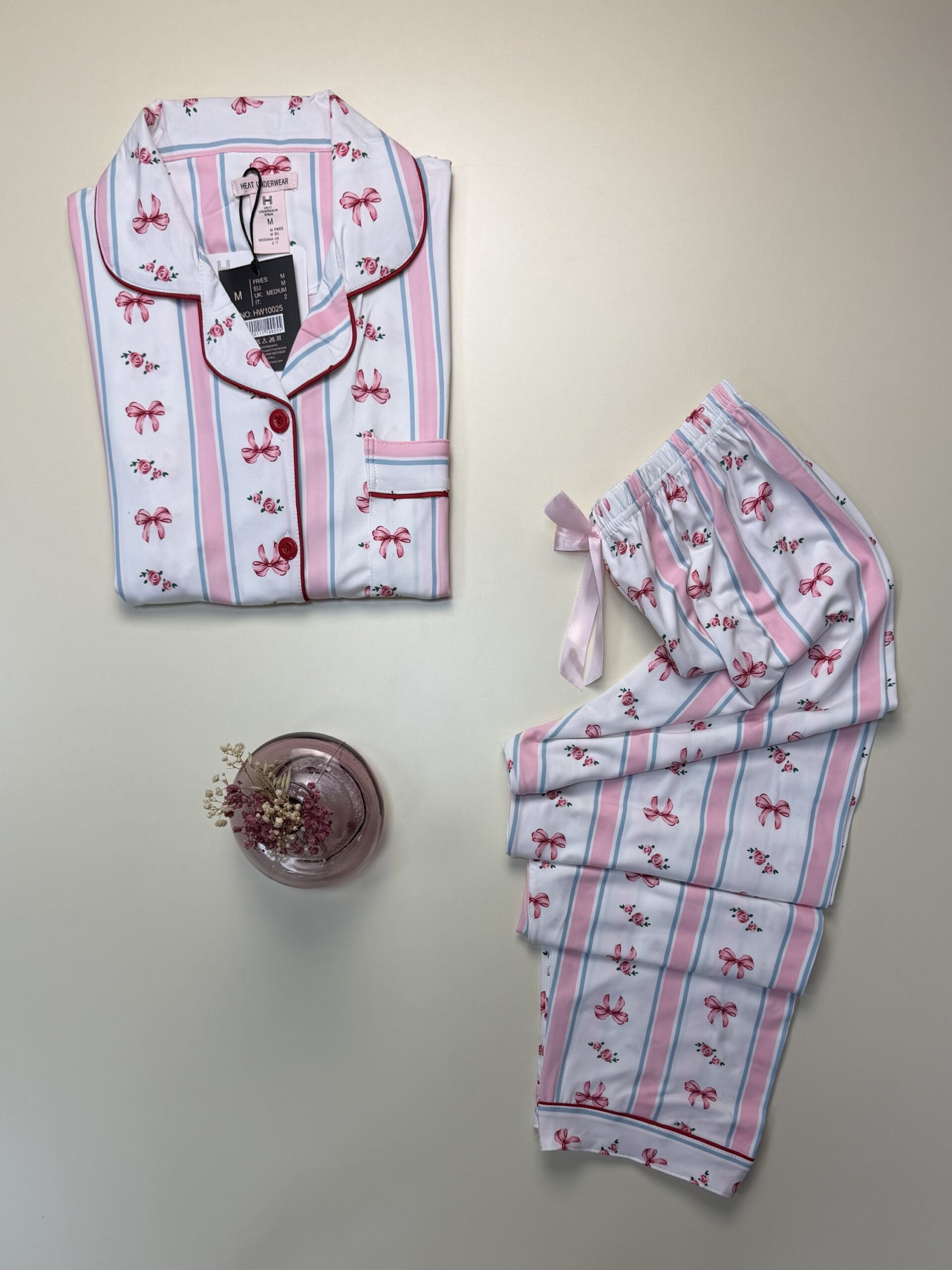 Pyjama boutonné haut demi manche " à rayures petites fleurs " – Image 2