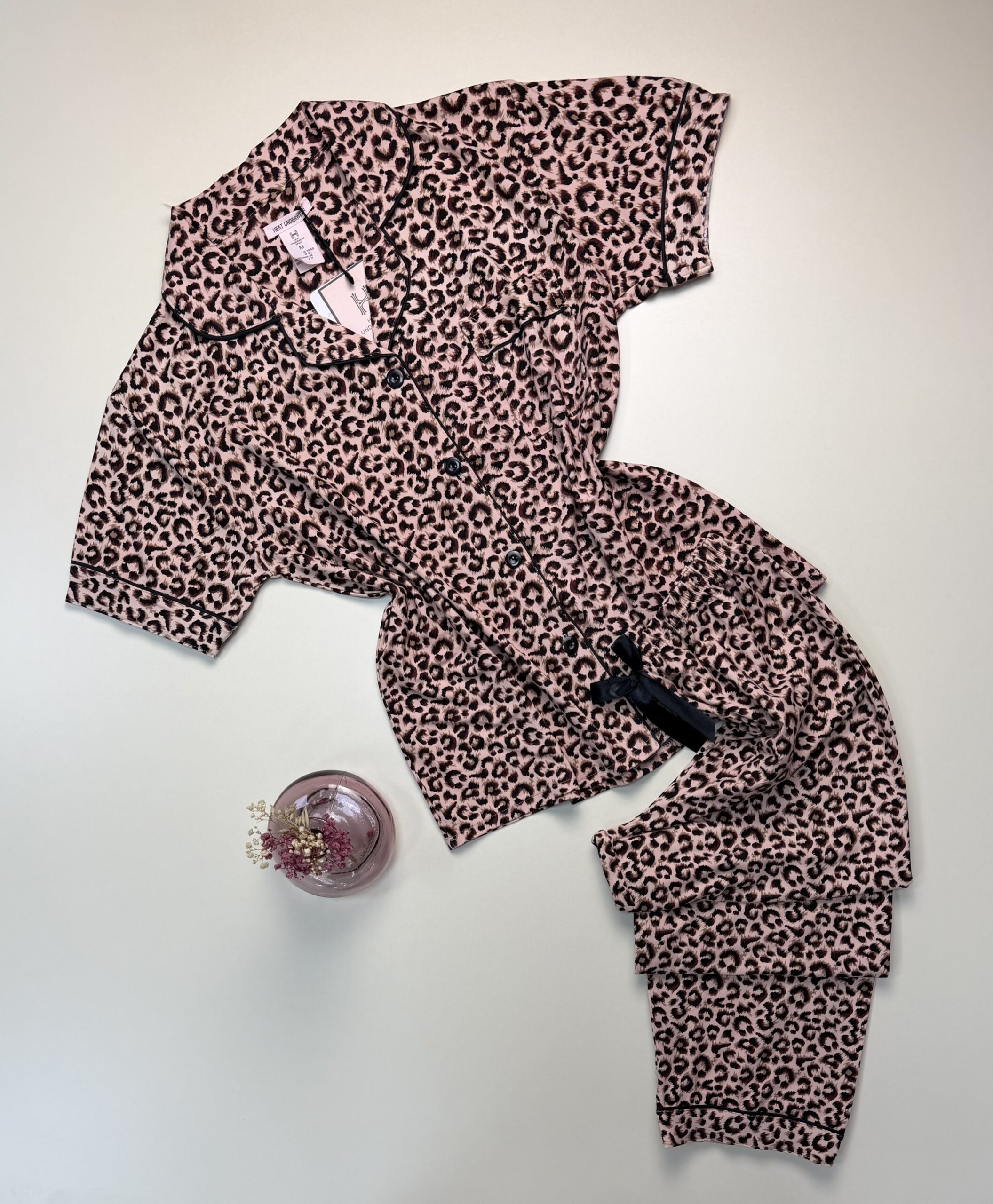 Pyjama boutonné haut demi manche " Léopard "