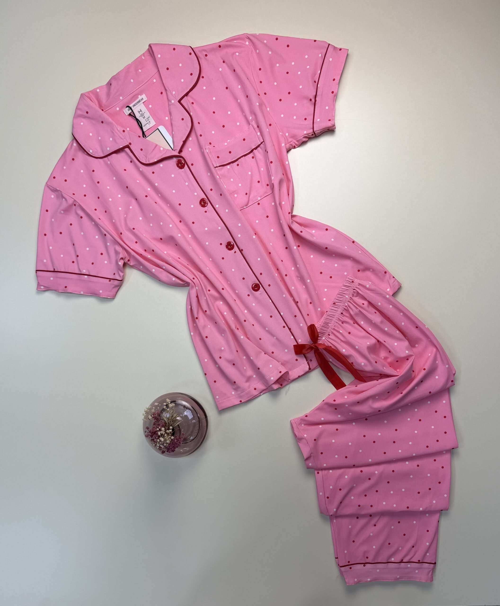 Pyjama boutonné haut demi manche " Petit pois rouge "