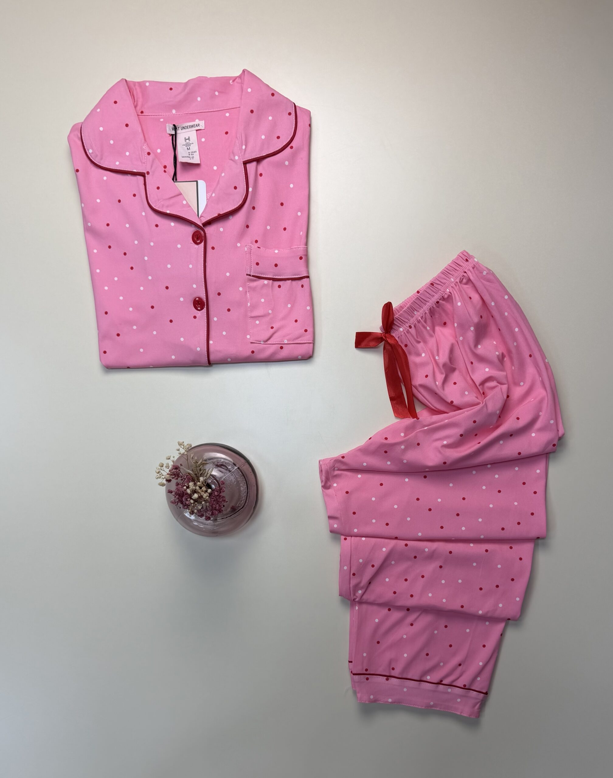 Pyjama boutonné haut demi manche " Petit pois rouge " – Image 2