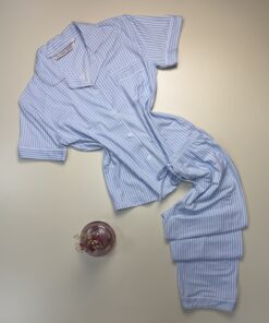 Pyjama boutonné haut demi manche " Bleu à rayures "