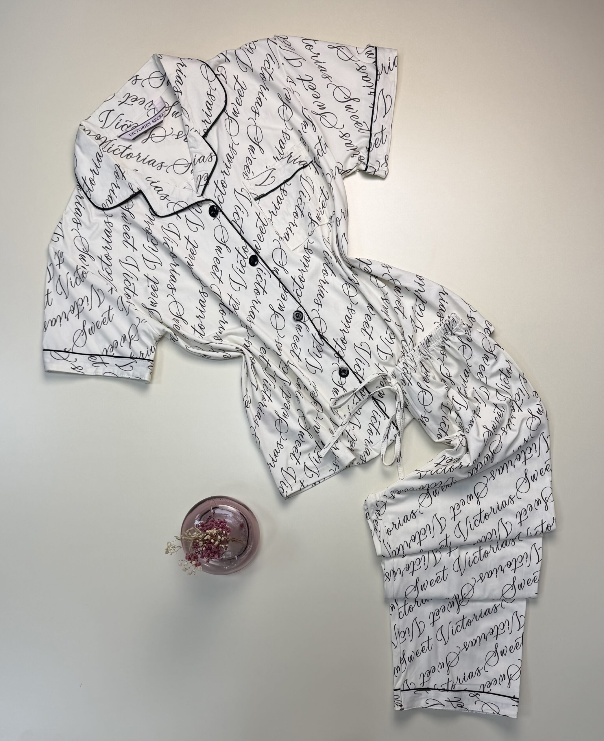 Pyjama boutonné haut demi manche " Blanc cassé "