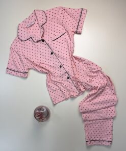 Pyjama boutonné haut demi manche " Rose coeur noir "