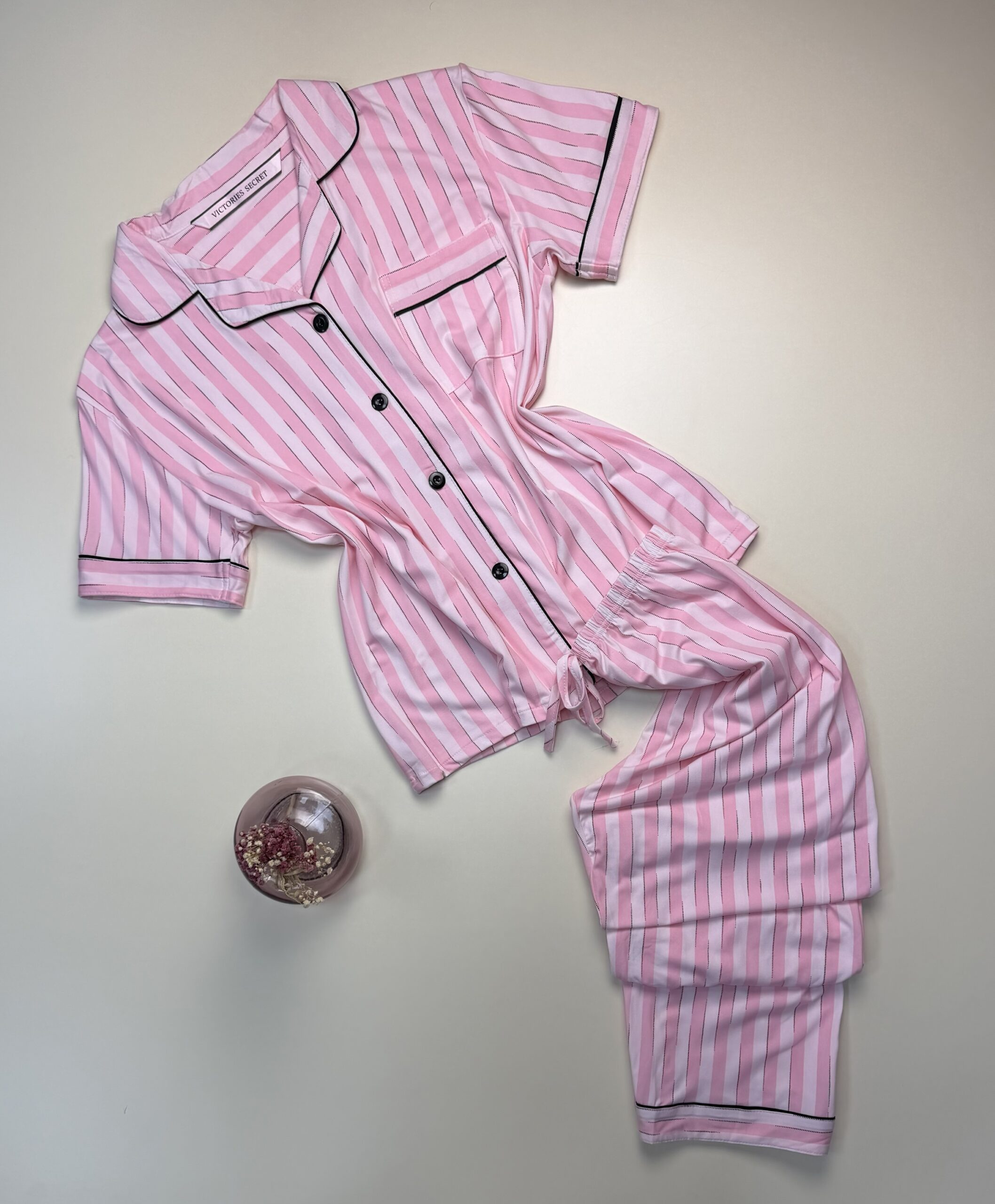 Pyjama boutonné haut demi manche " Rose à rayures "