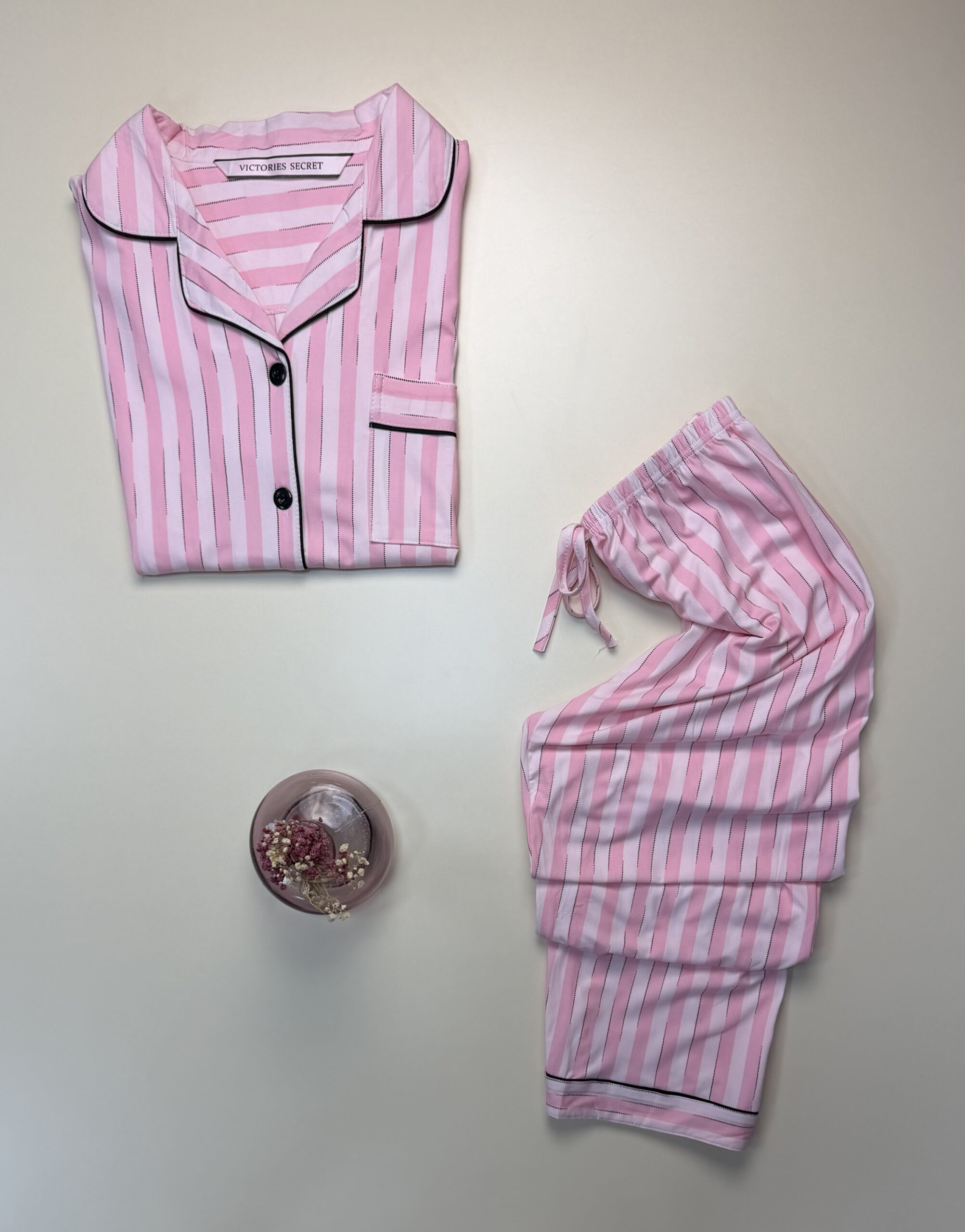 Pyjama boutonné haut demi manche " Rose à rayures " – Image 2