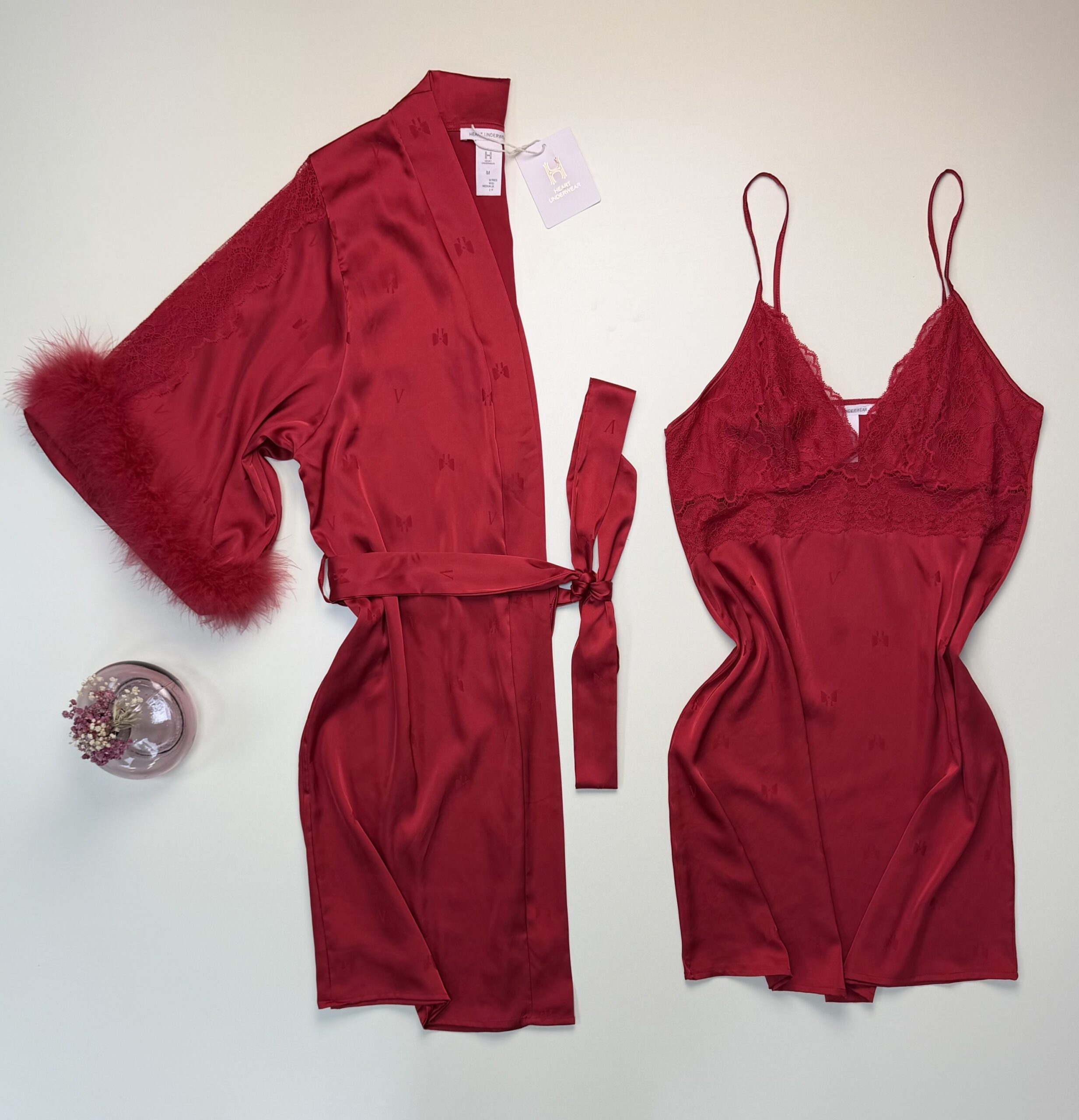 Ensemble nuisette peignoir en satin " Rouge "