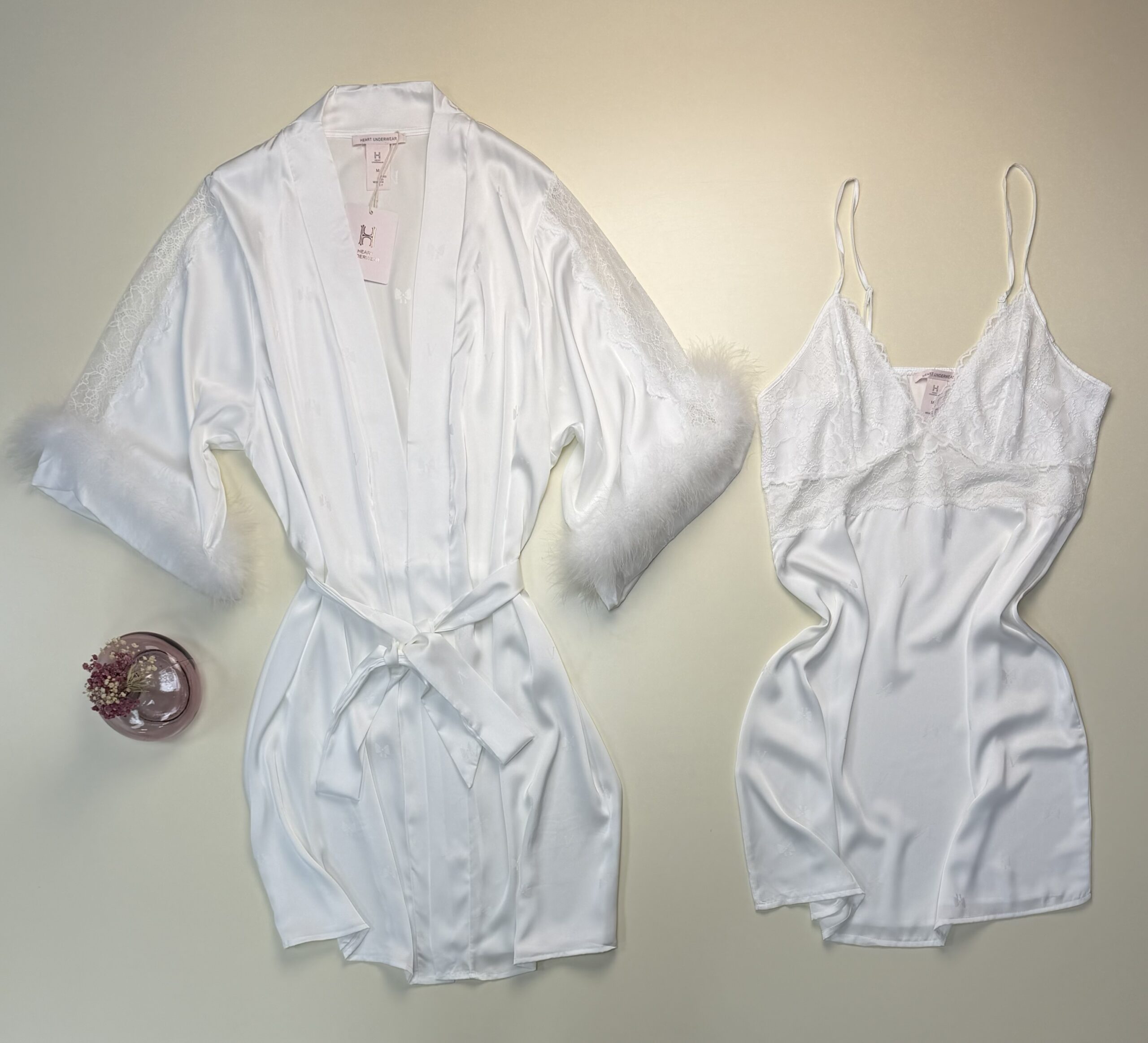 Ensemble nuisette peignoir en satin " Blanc " – Image 3