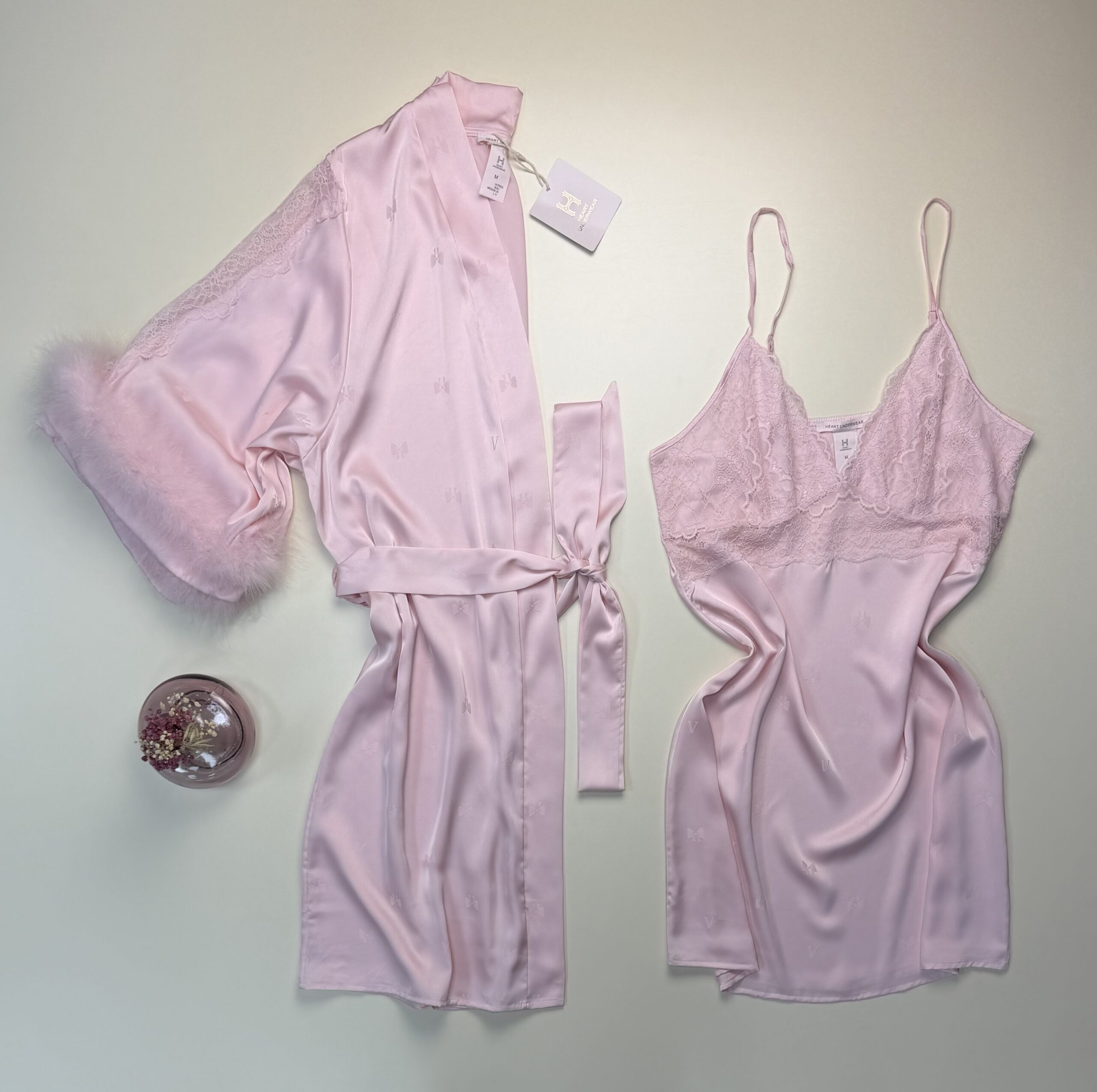 Ensemble nuisette peignoir en satin " rose "