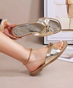 Alternative view of Mule - Gold -