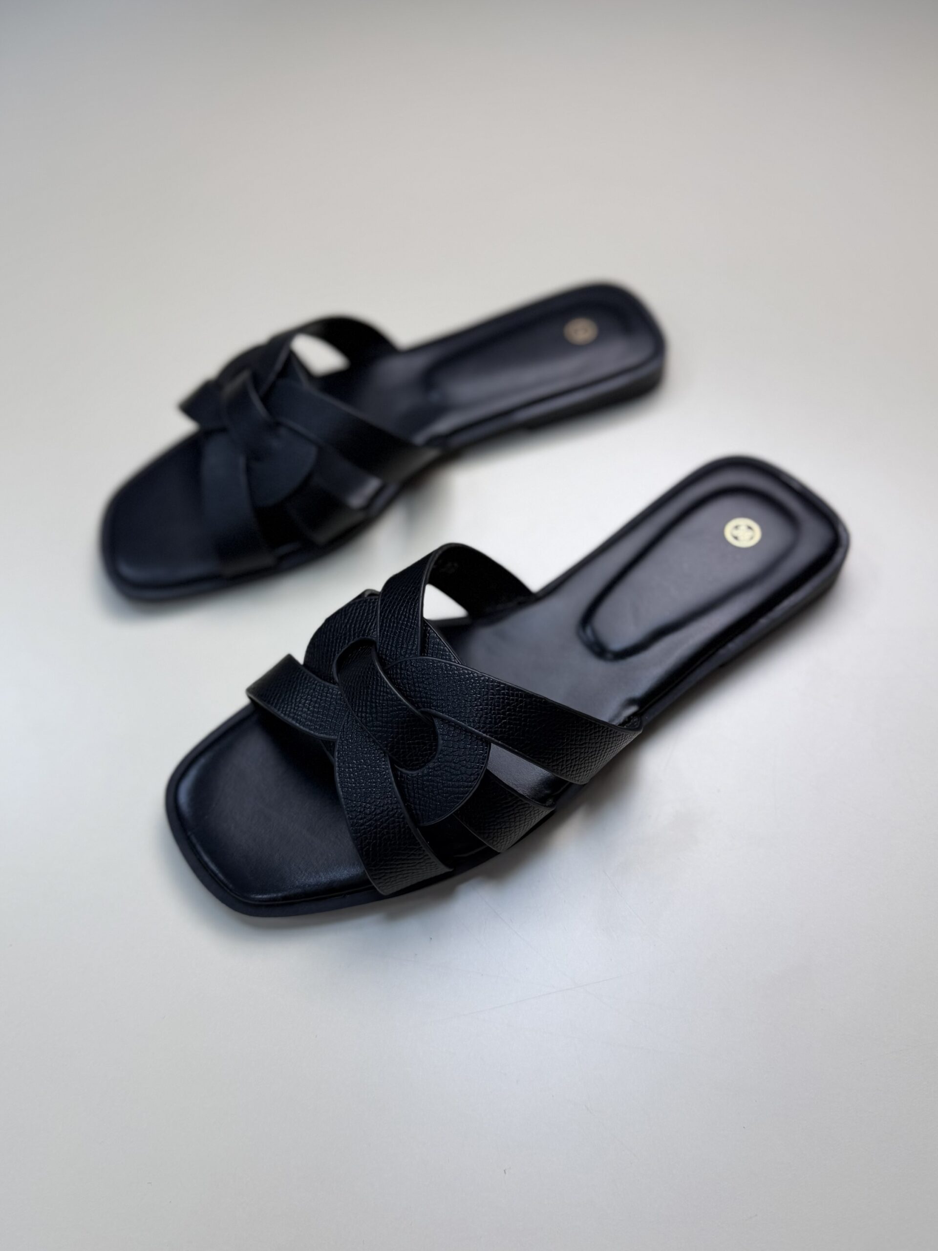 Mule - Black - – Image 3