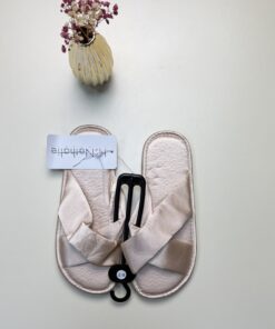 Alternative view of Pantoufle croisé en satin " Beige "