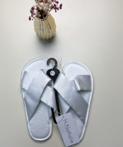 Alternative view of Pantoufle croisé en satin " Blanc "