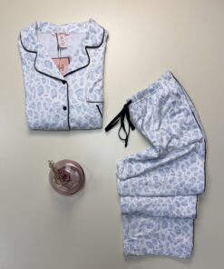 Alternative view of Pyjama boutonnée haut demi manche -H- " Léopard bleu "