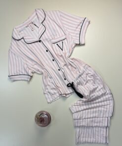 Pyjama boutonnée haut demi manche -H- " Rose à rayures "