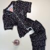 Pyjama boutonnée haut demi manche -H- " Noir coeur "