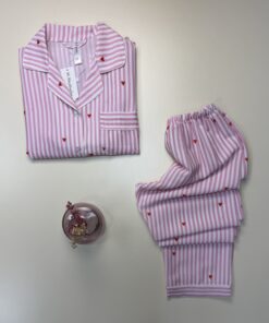 Alternative view of Pyjama manche longue boutonnée " à motif / à rayure  "