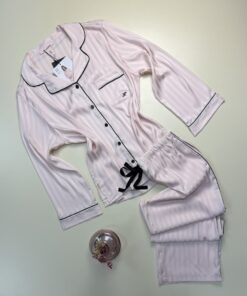 Pyjama boutonnée en satin -H- " Rose "