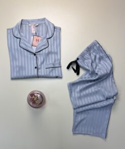 Alternative view of Pyjama boutonnée en satin -H- " bleu "