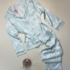 Pyjama Boutonnée en satin " Vert à fleurs "