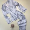 Pyjama Boutonnée en satin " Bleu à fleurs "
