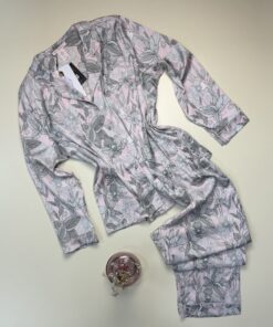 Pyjama Boutonnée en satin " Rose à fleurs "