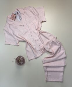 Pyjama boutonné en satin " Rose " -H-