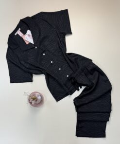 Pyjama boutonné en satin " Noir " -H-