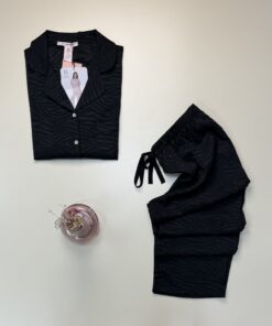 Alternative view of Pyjama boutonné en satin " Noir " -H-