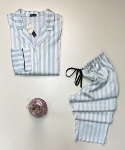 Alternative view of Pyjama boutonné en satin haut manche longue " Bleu à rayures " -TRESS-