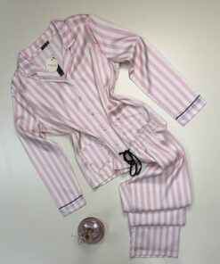 Pyjama boutonné en satin haut manche longue " Rose à rayures " -TRESS-