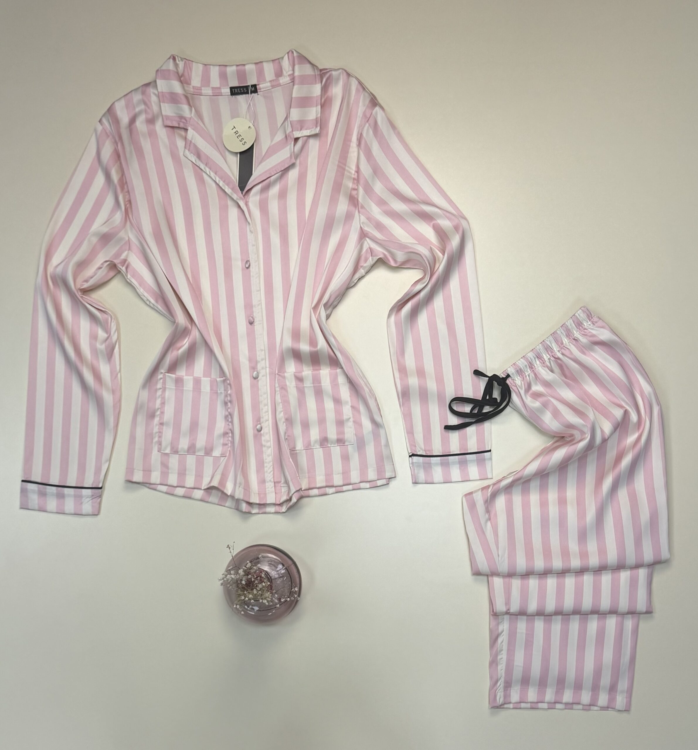 Pyjama boutonné en satin haut manche longue " Rose à rayures " -TRESS- – Image 3