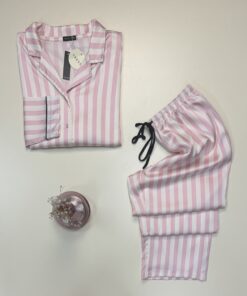 Alternative view of Pyjama boutonné en satin haut manche longue " Rose à rayures " -TRESS-