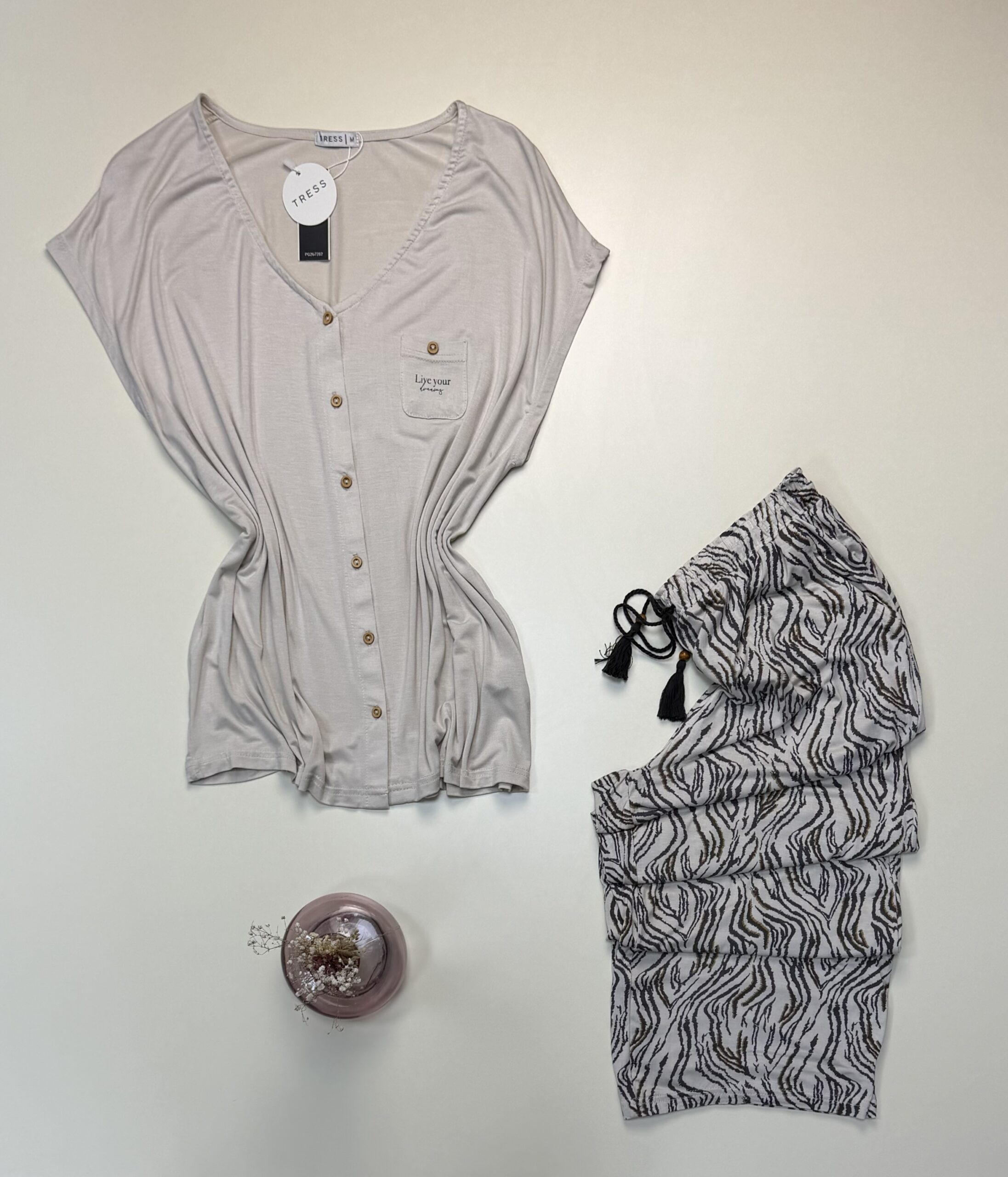 Pyjama demi manche boutonné -Tress- " Beige " – Image 3