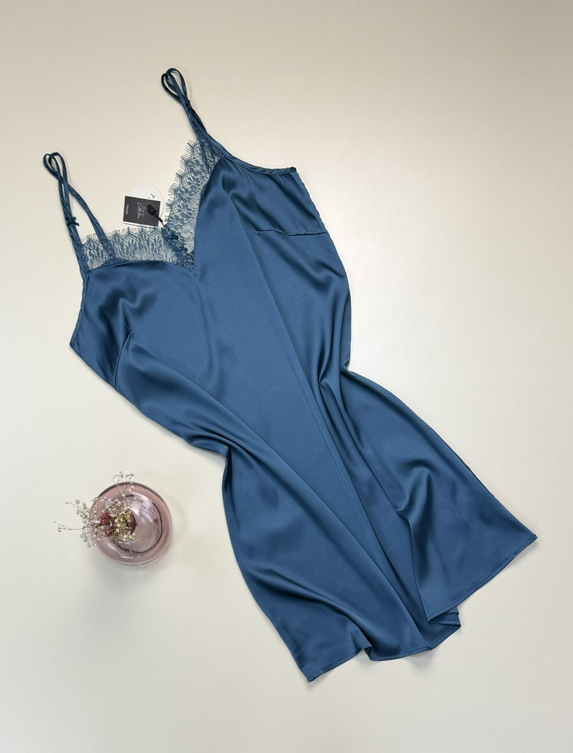 Nuisette -Tress- en satin " Bleu "