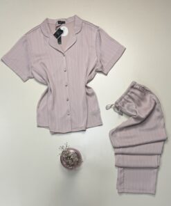Alternative view of Pyjama boutonné en satin haut demi manche "Beige" -TRESS-