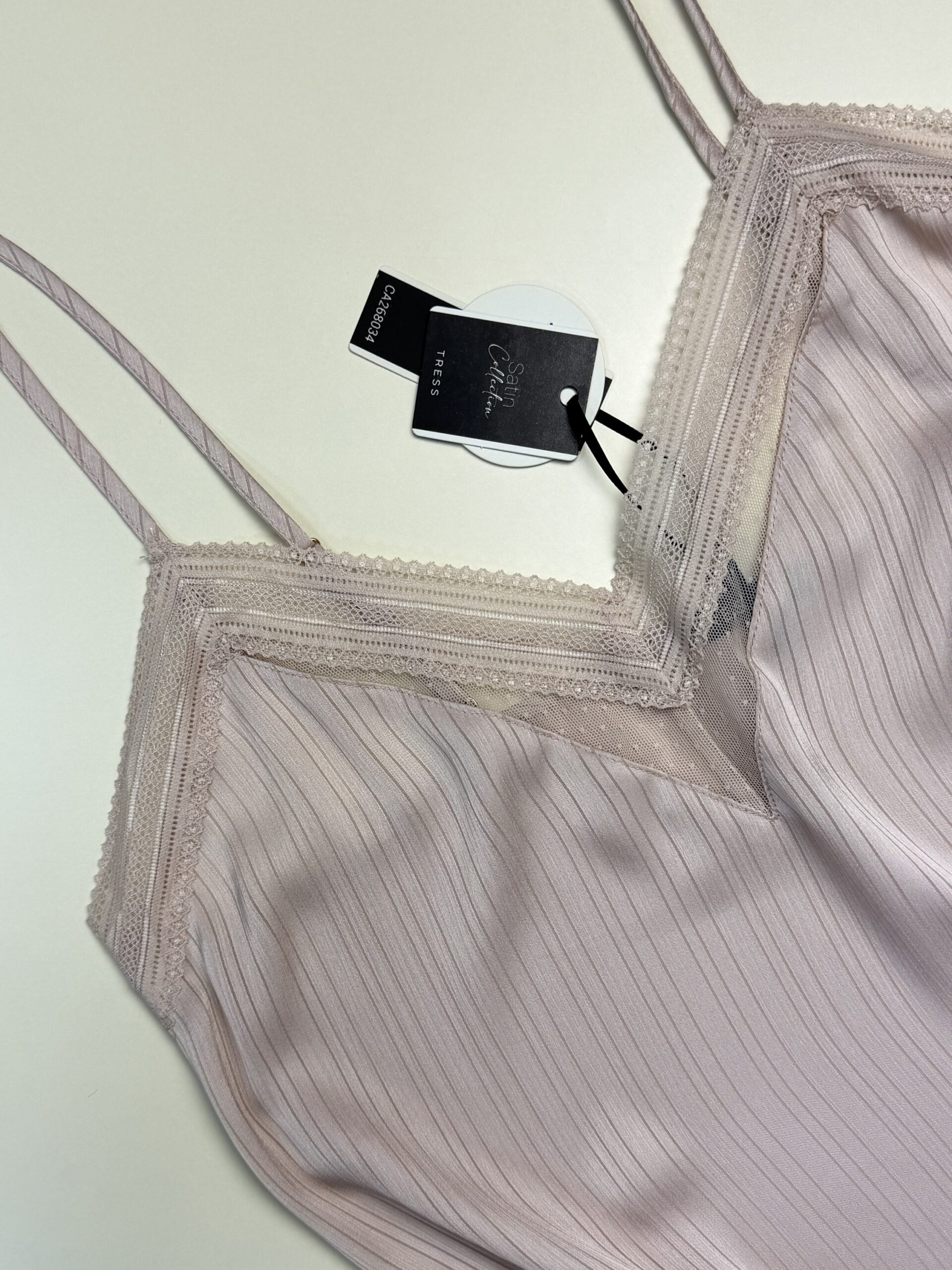 Nuisette -TRESS- en satin "Beige" – Image 3