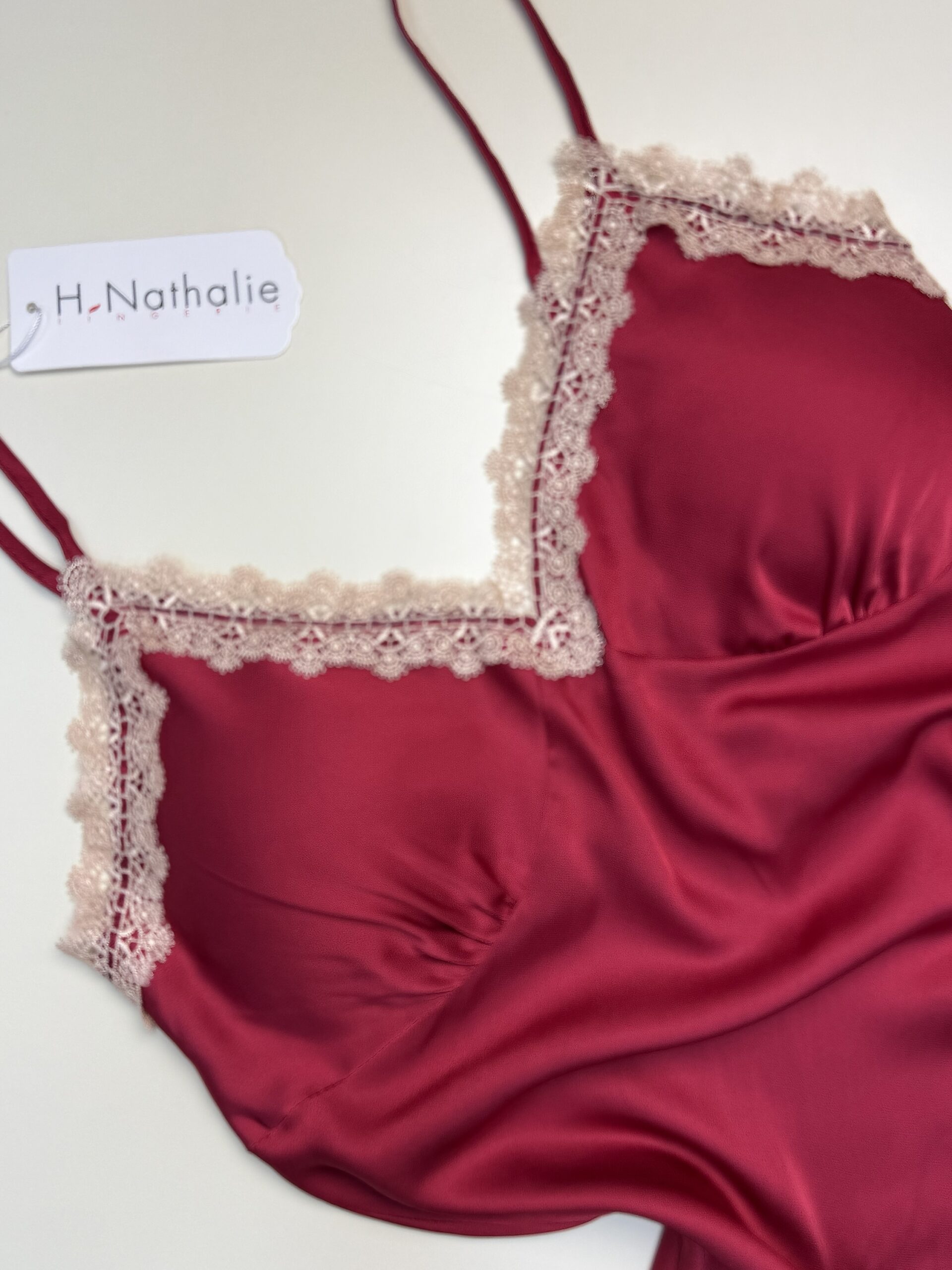 Short-bustier en satin " Bordeaux " – Image 3