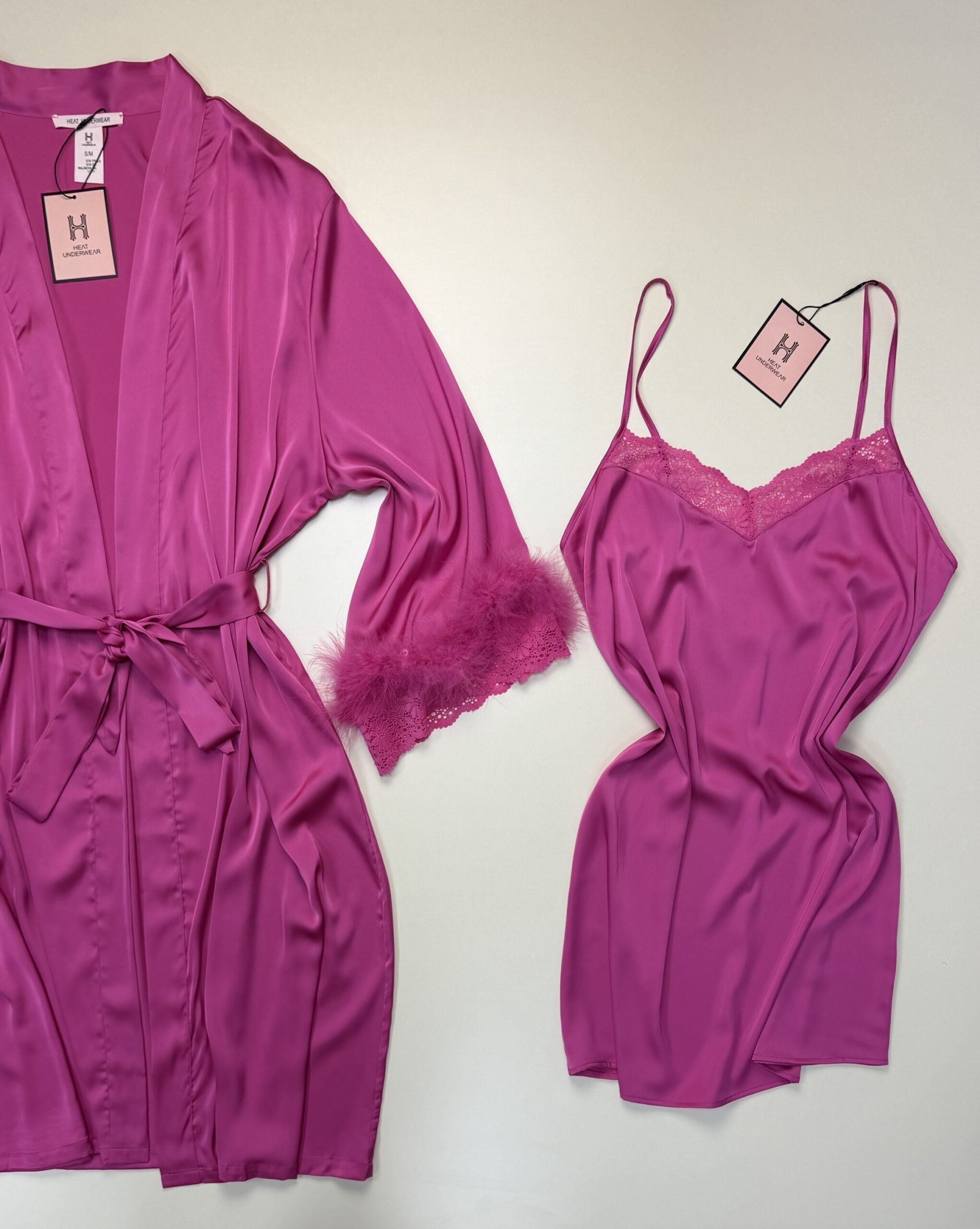 Ensemble nuisette peignoir en satin " Fushia " – Image 3