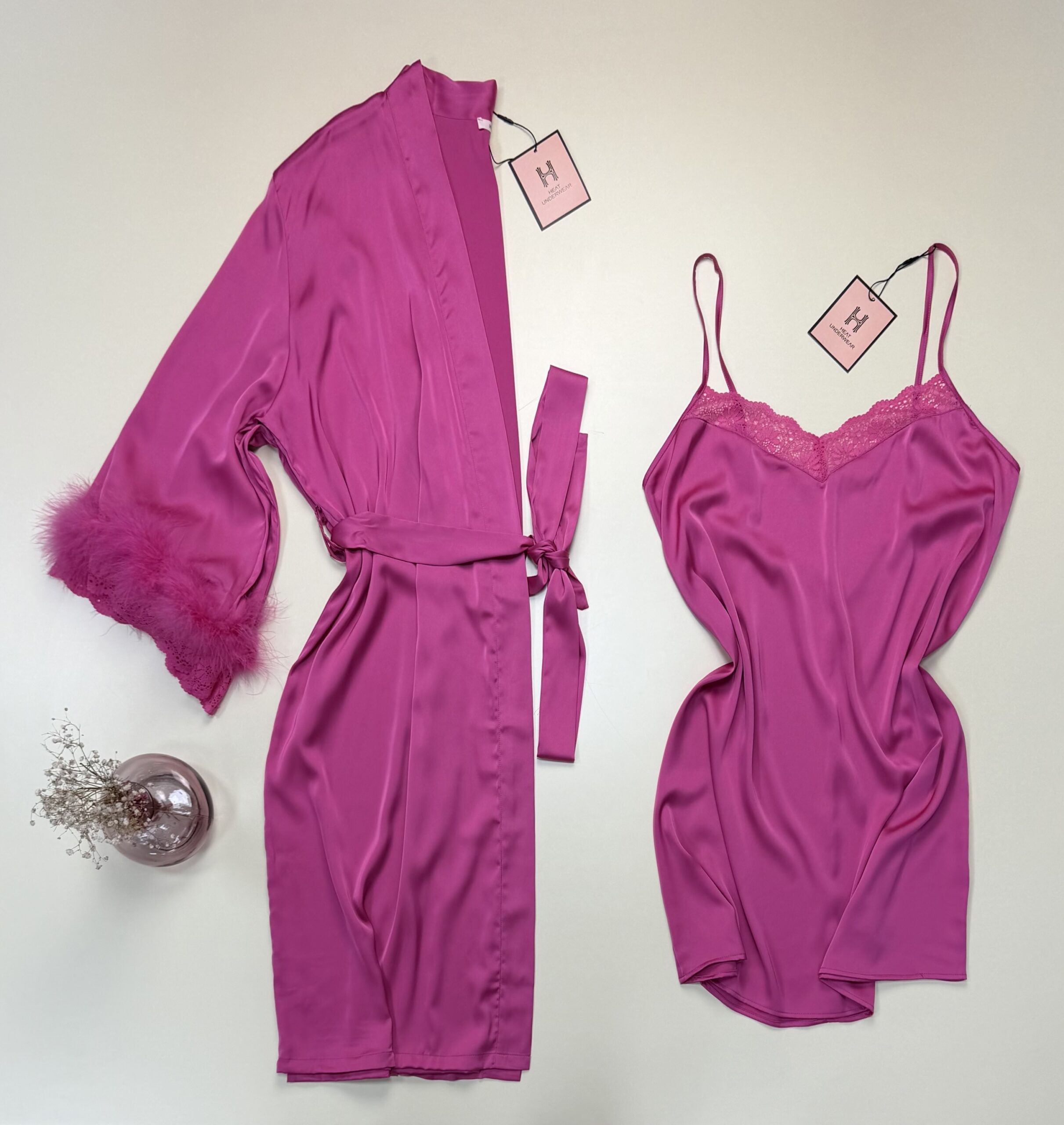 Ensemble nuisette peignoir en satin " Fushia "