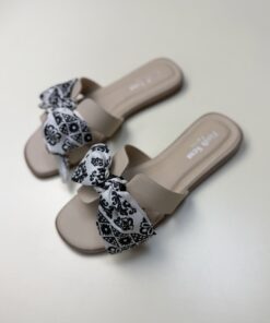 Alternative view of Mule " Beige "