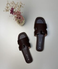 Alternative view of Mule " Brown  "