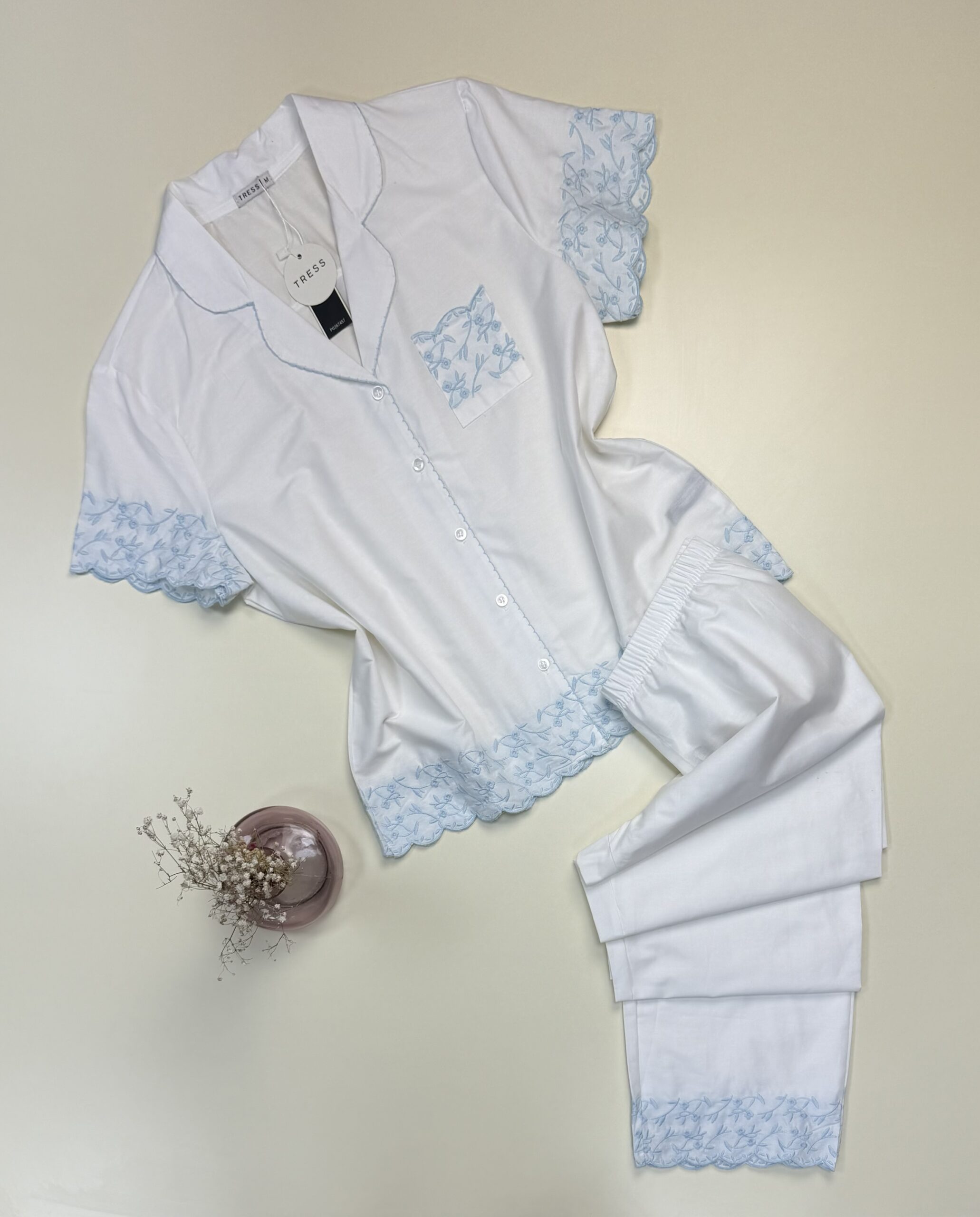 Pyjama boutonné 100% Coton avec broderie -Tress- " Blanc "