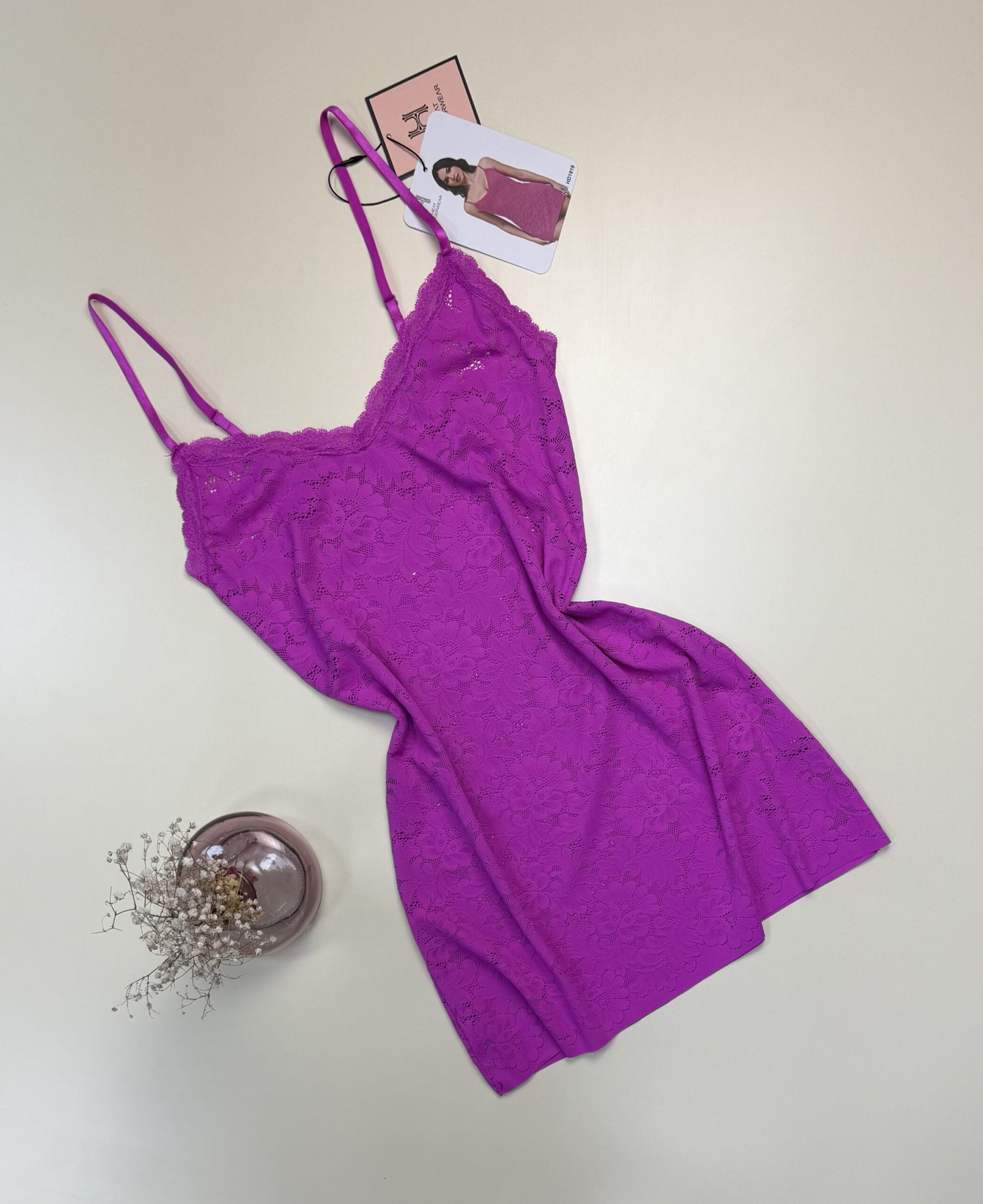 Nuisette en dentelle - H - " Fushia "