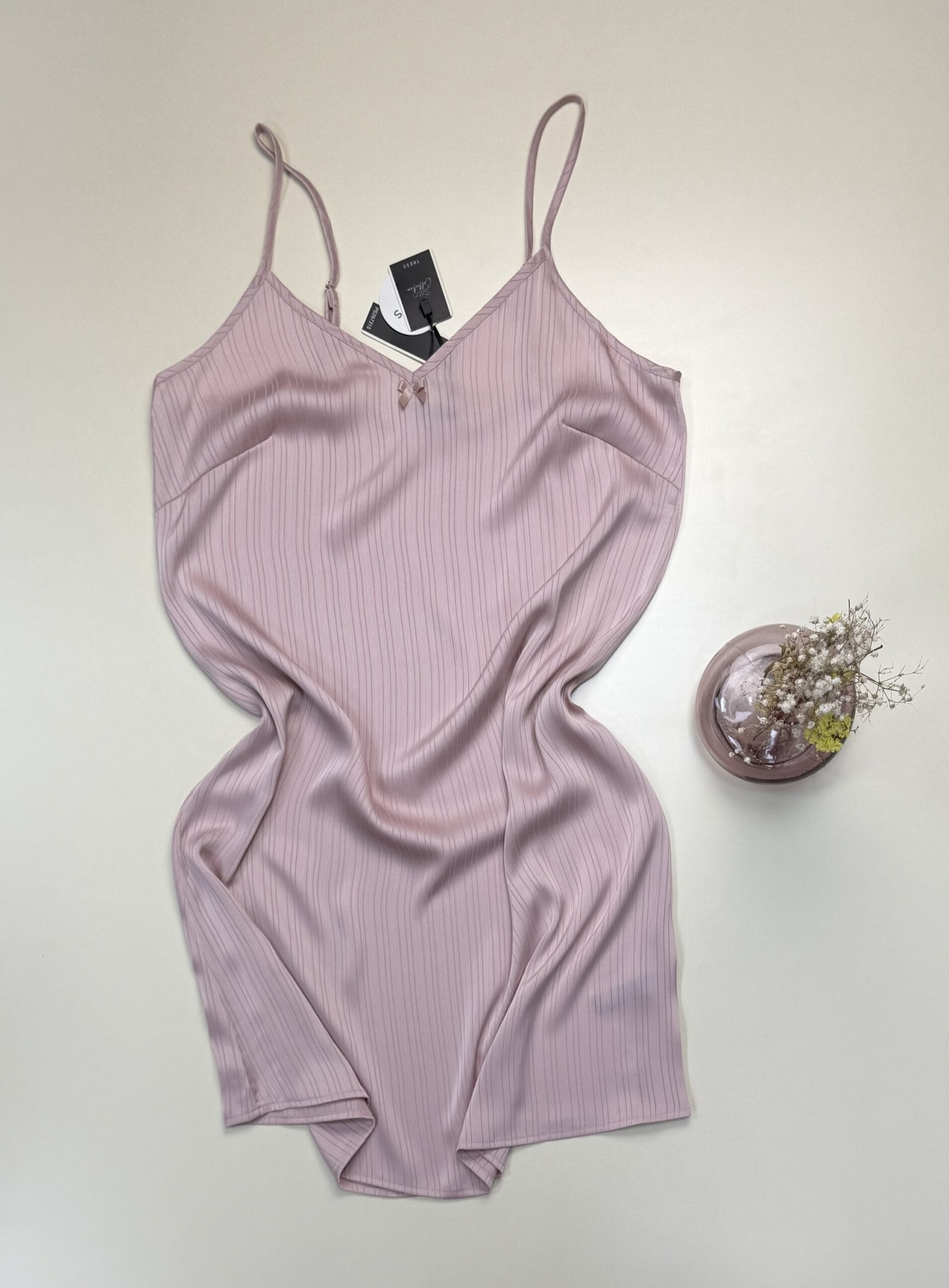 Nuisette en satin "Rose" -TRESS- – Image 2