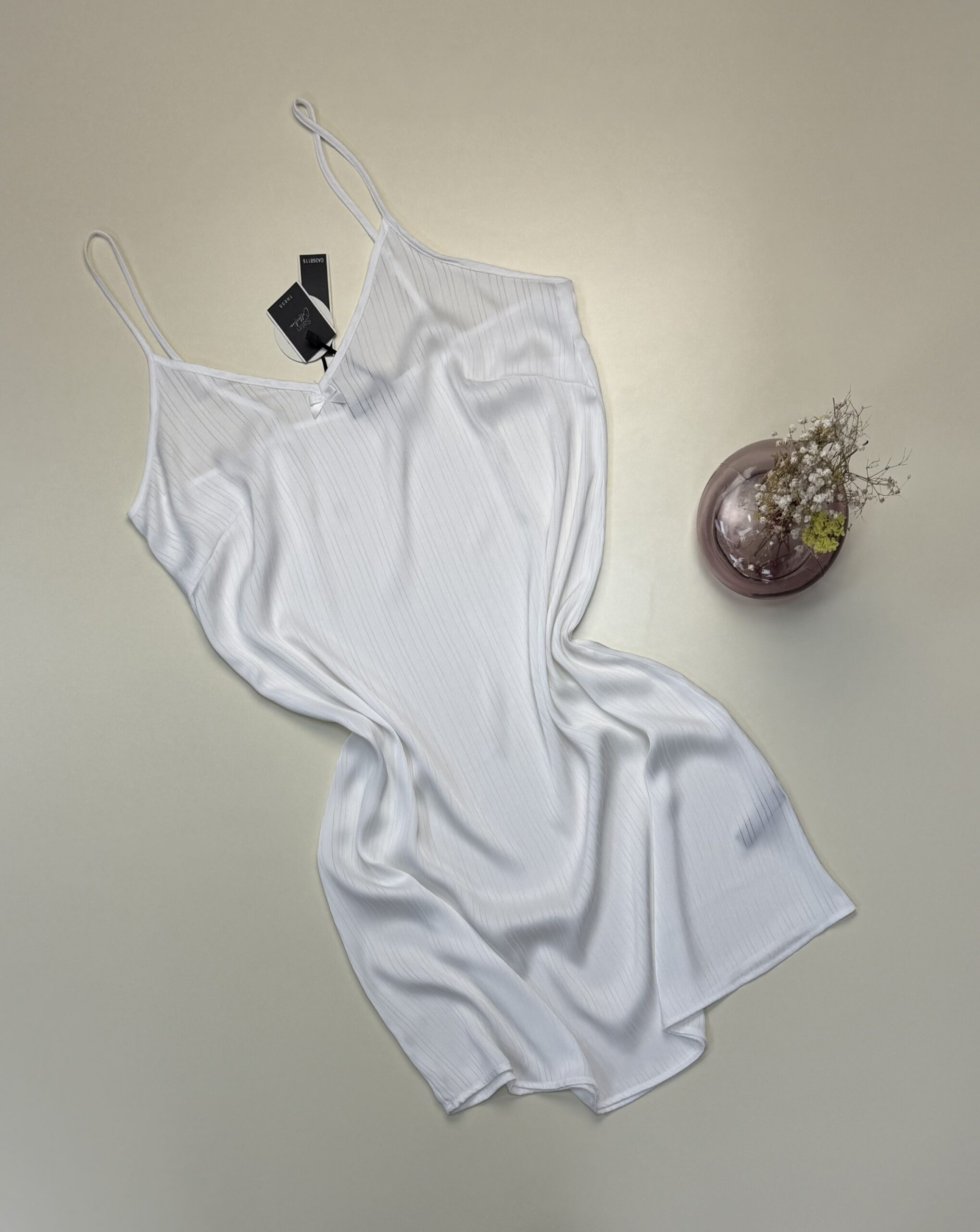 Nuisette en satin "Blanc" -TRESS-