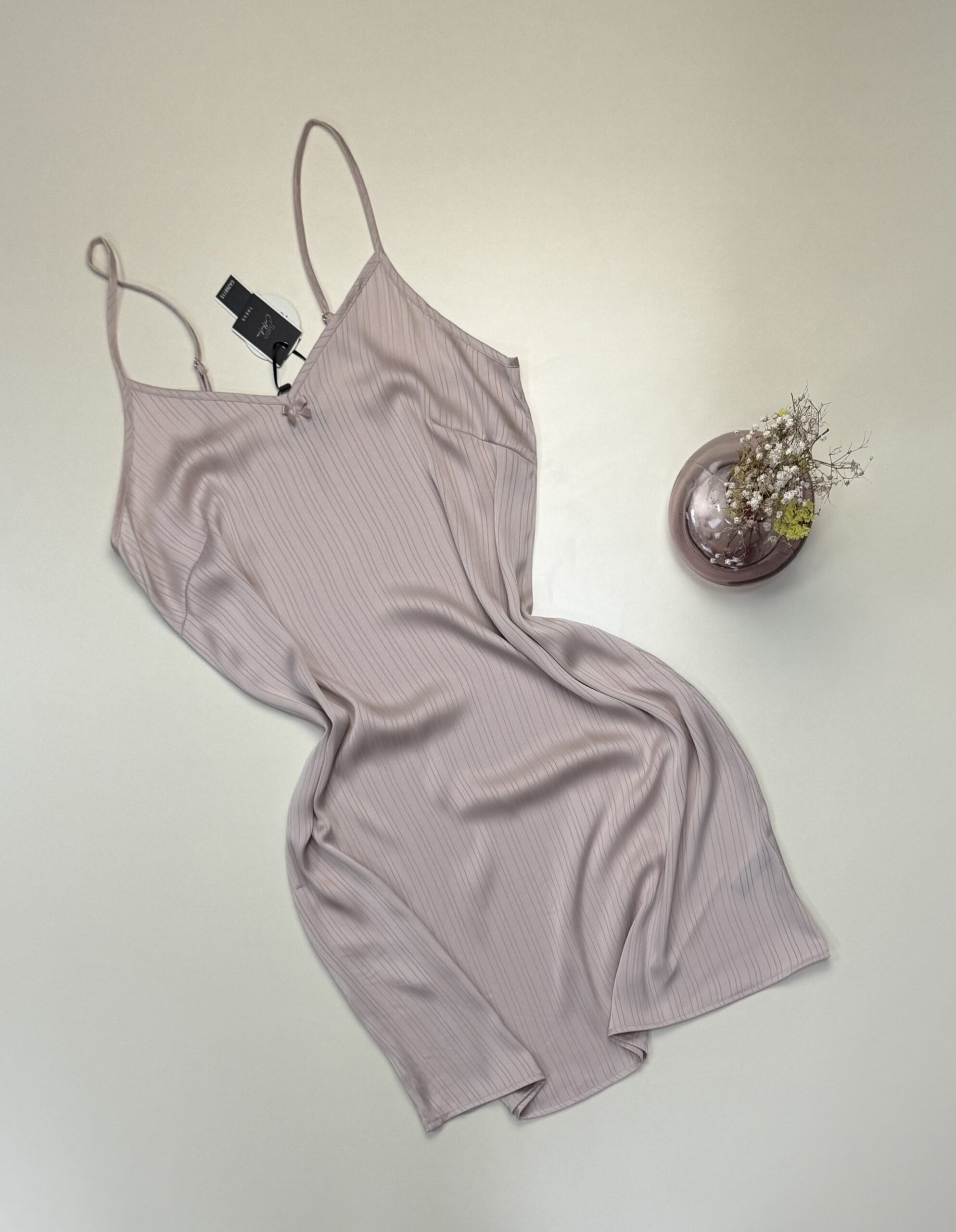 Nuisette en satin "Beige" -TRESS-