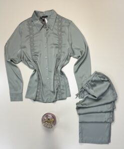 Alternative view of Pyjama boutonné en satin - Tress - " Vert "