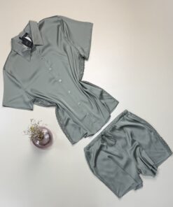 Alternative view of Pyjama short boutonné en satin - Tress -" vert "